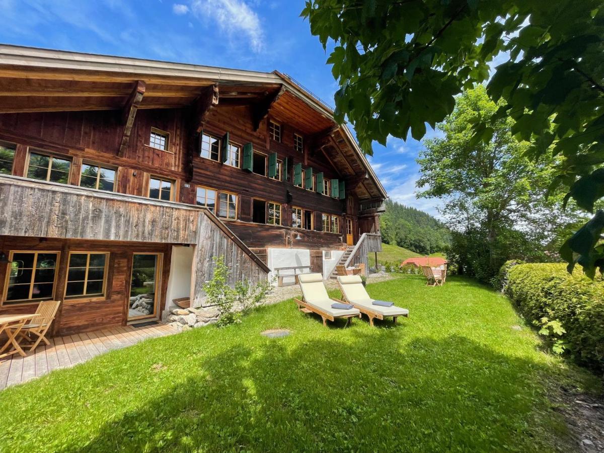 Alpen Charme - Chalet D'Hotes Et Spa Bed & Breakfast Gsteig Exterior foto