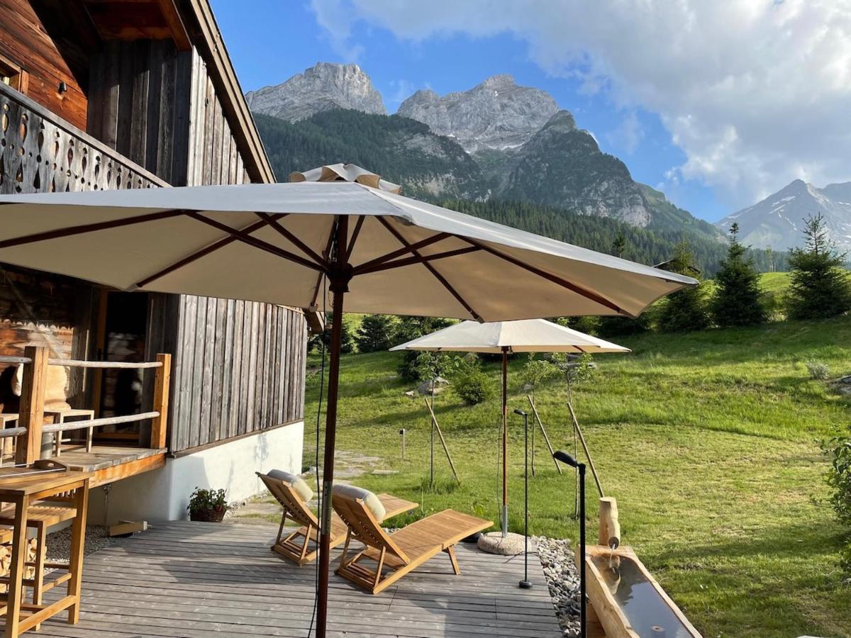 Alpen Charme - Chalet D'Hotes Et Spa Bed & Breakfast Gsteig Exterior foto