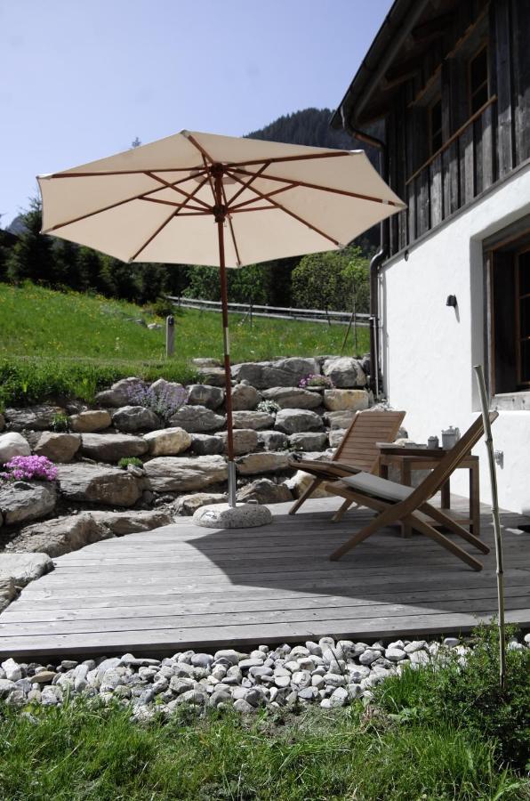 Alpen Charme - Chalet D'Hotes Et Spa Bed & Breakfast Gsteig Exterior foto