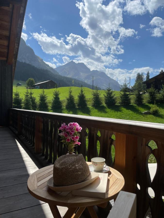 Alpen Charme - Chalet D'Hotes Et Spa Bed & Breakfast Gsteig Exterior foto